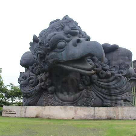The Kirana Ungasan Villa Jimbaran Eksteriør bilde