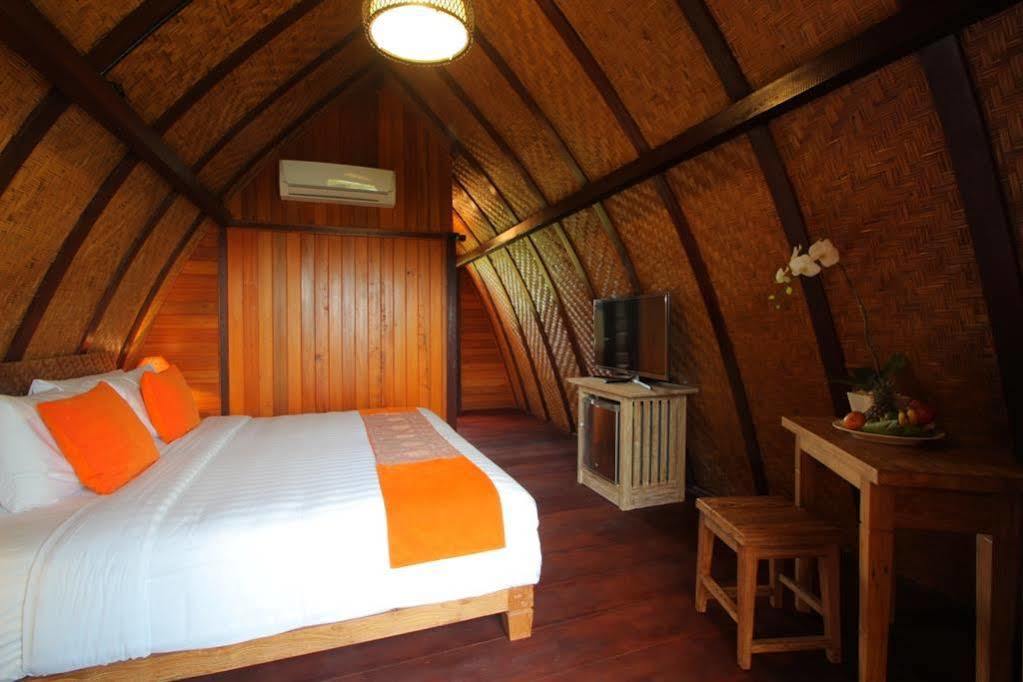 The Kirana Ungasan Villa Jimbaran Eksteriør bilde