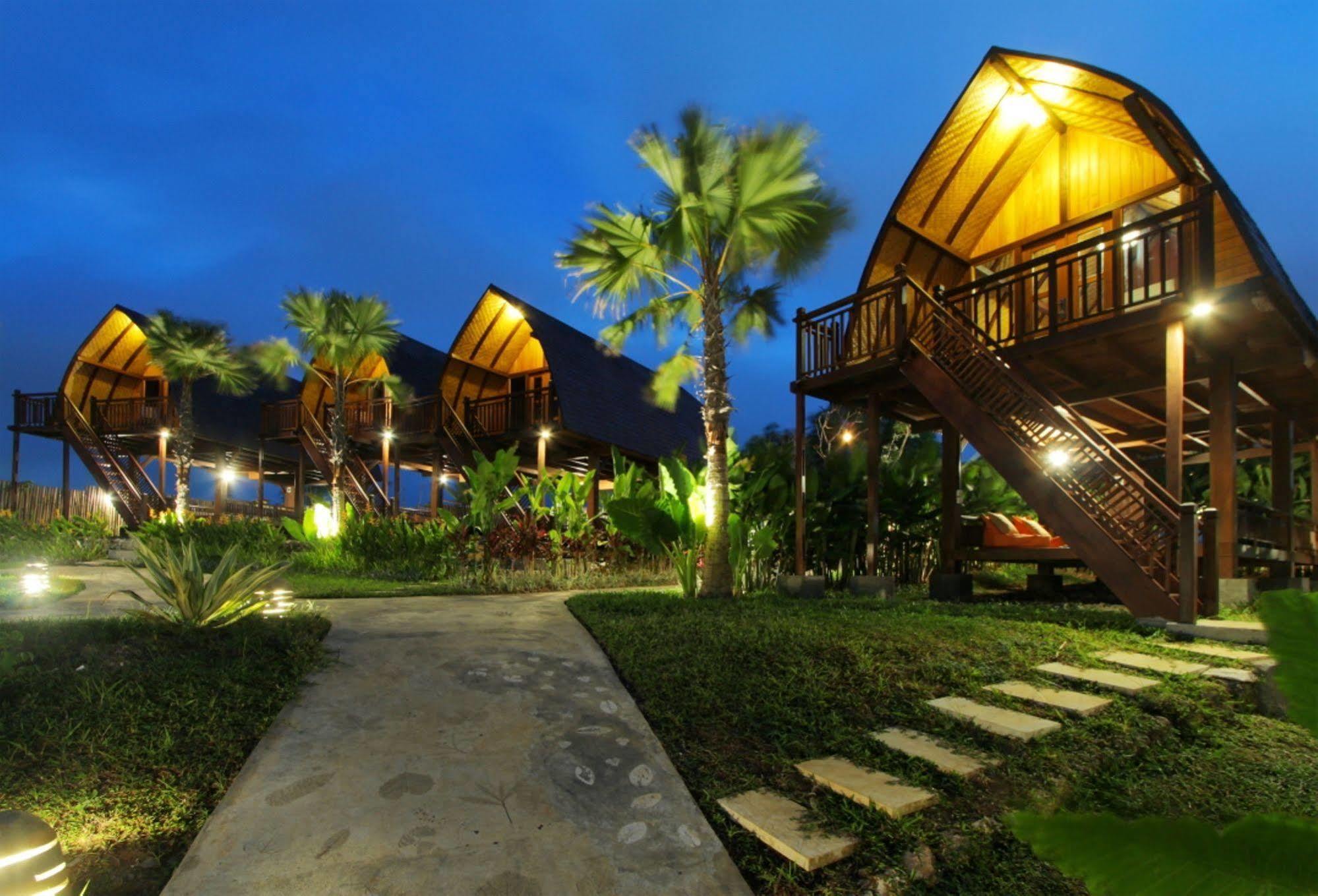 The Kirana Ungasan Villa Jimbaran Eksteriør bilde