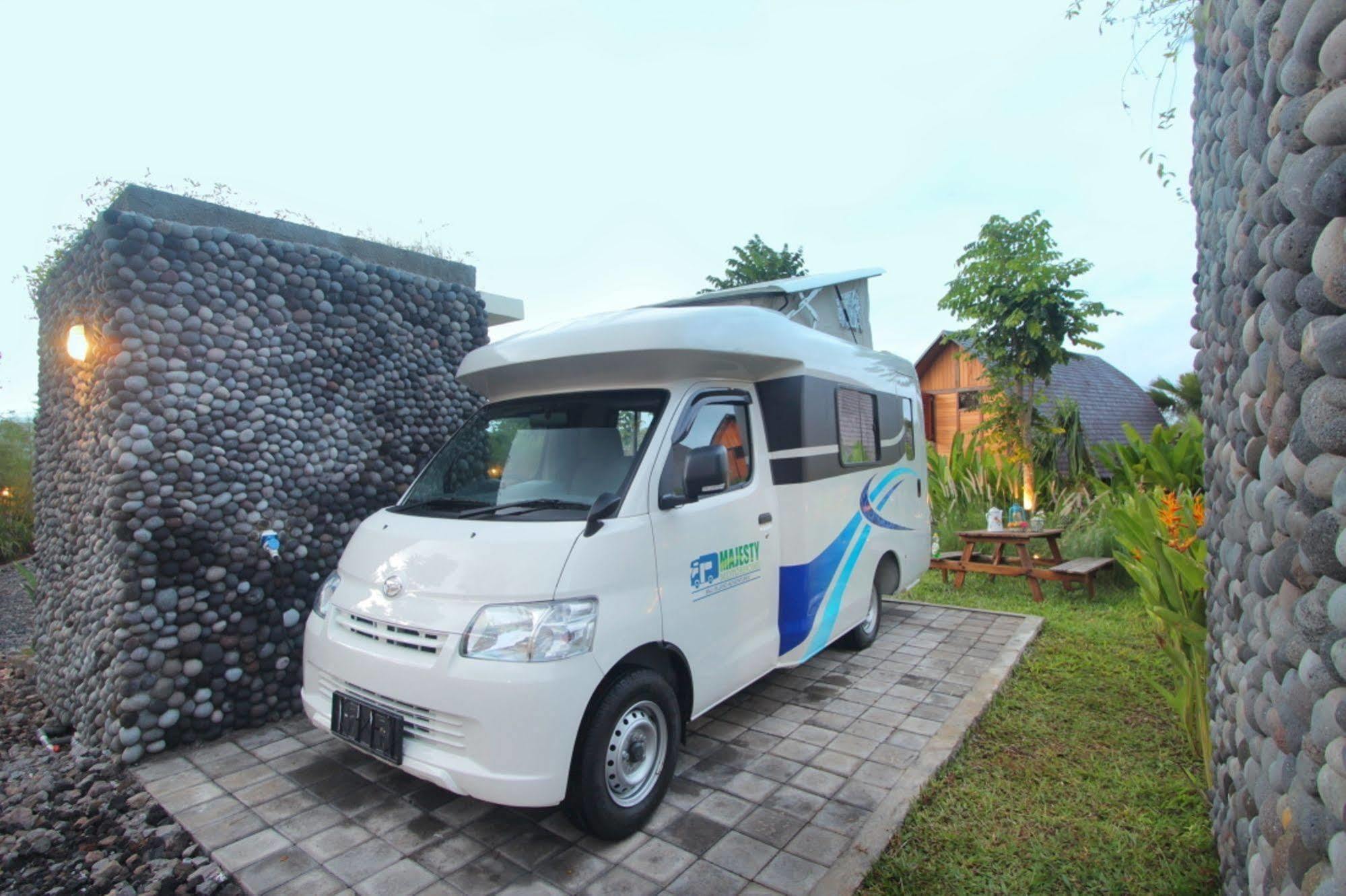 The Kirana Ungasan Villa Jimbaran Eksteriør bilde