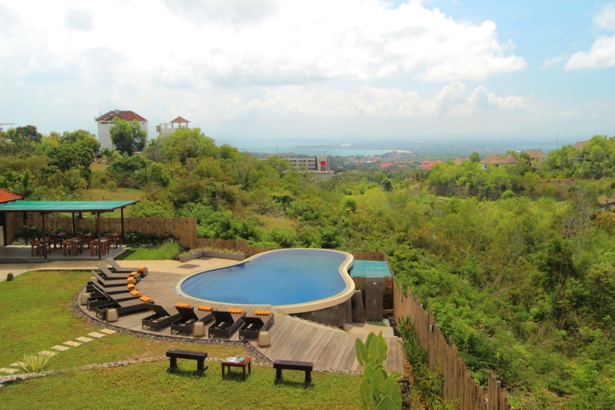 The Kirana Ungasan Villa Jimbaran Eksteriør bilde
