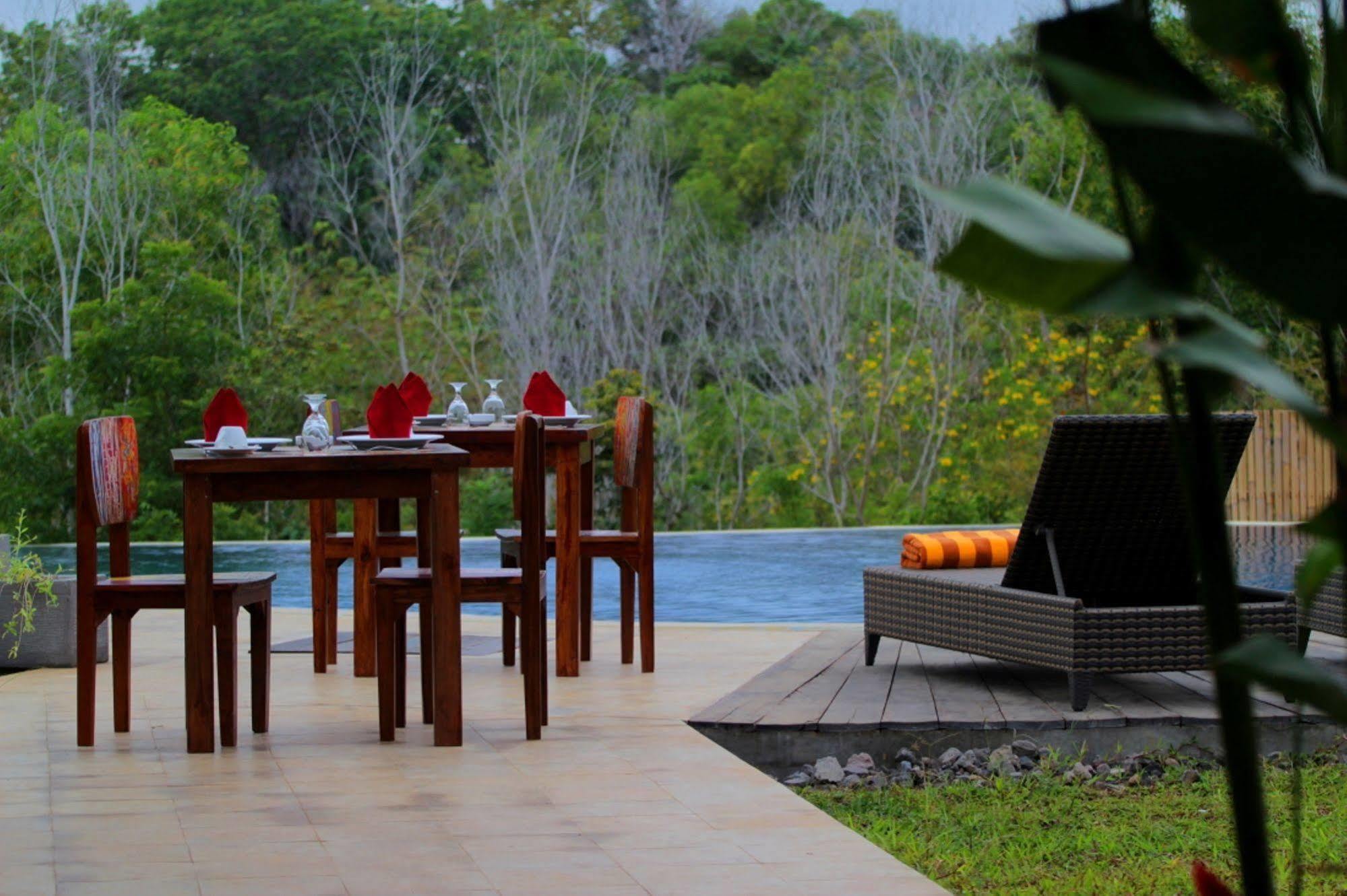 The Kirana Ungasan Villa Jimbaran Eksteriør bilde