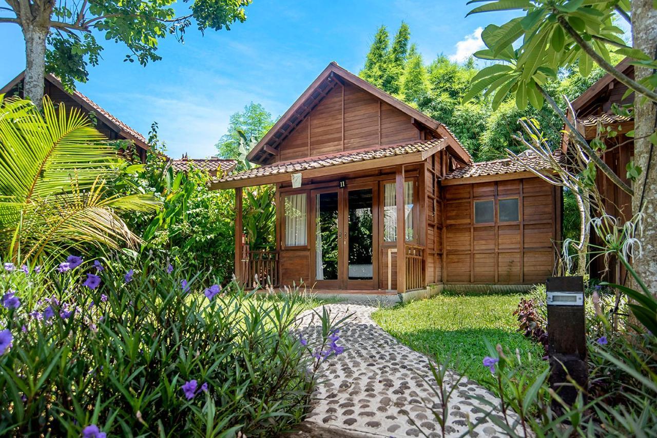 The Kirana Ungasan Villa Jimbaran Eksteriør bilde